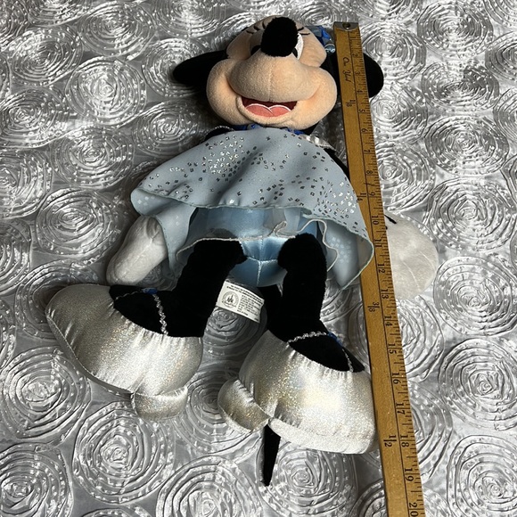 Minnie Mouse 60th diamond anniversary collection - Picture 8 of 9